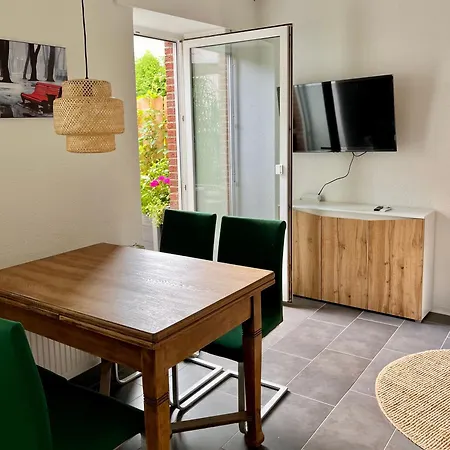 شقة The Door - 40 Qm Hinterhaus Mit Terrasse Fuer 4-5