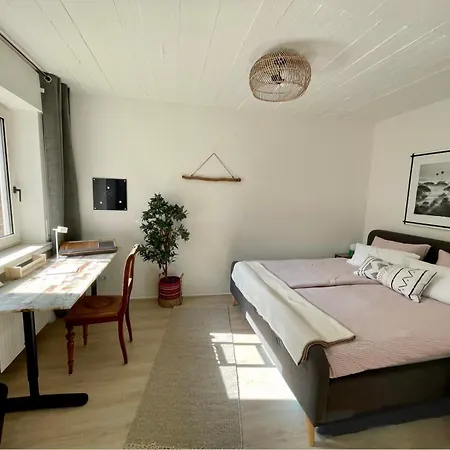 شقة The Door - 40 Qm Hinterhaus Mit Terrasse Fuer 4-5 *