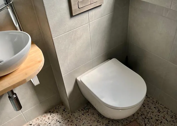 The Door - 40 Qm Hinterhaus Mit Terrasse Fuer 4-5 *